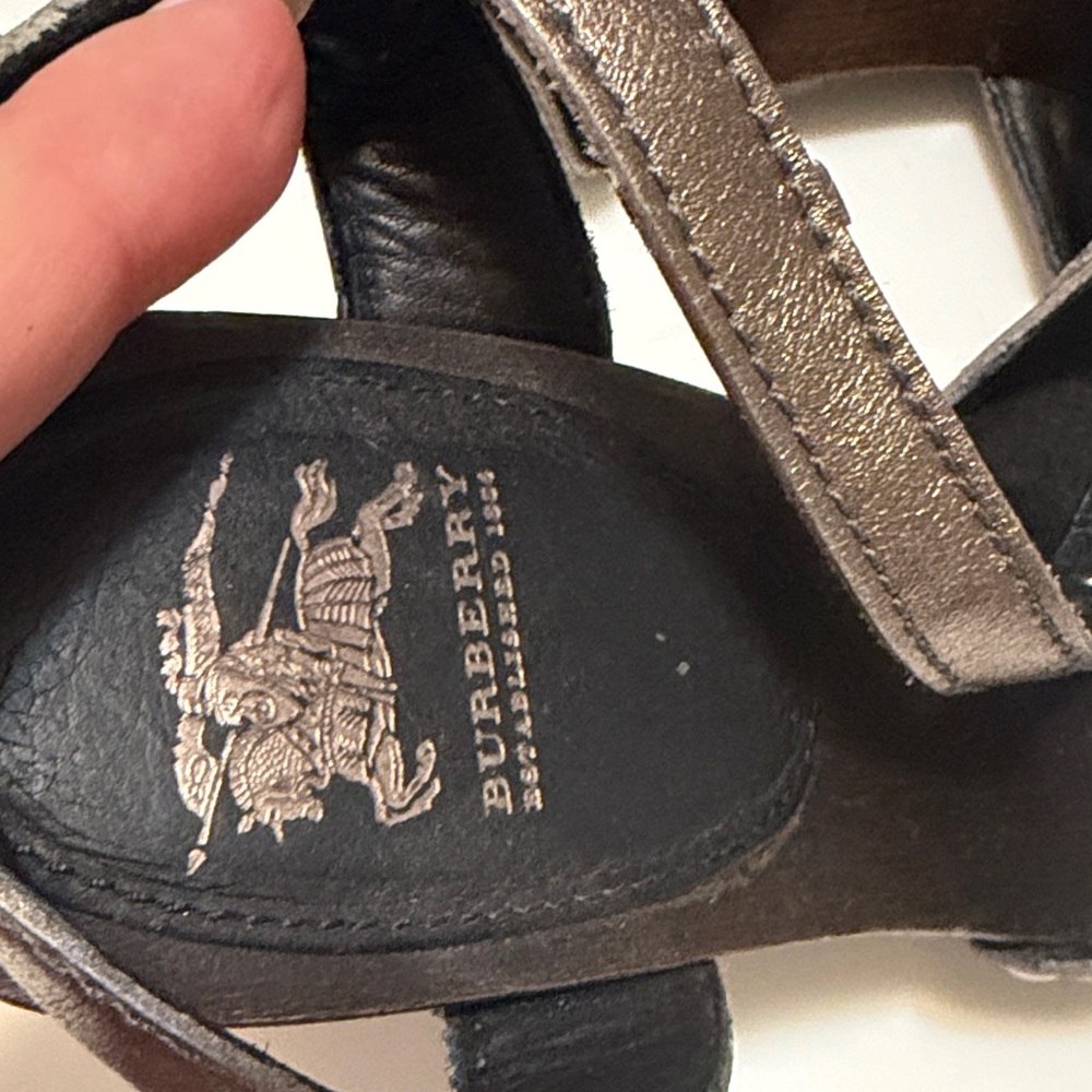 Burberry Women's Wooden Platform Sandals heels Metallic Metal logo 37 - Picture 4 of 8